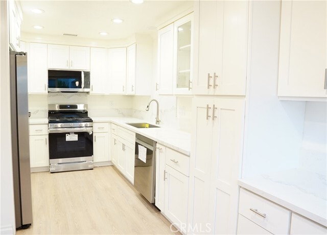 Foto del edificio - 2740 N Brea Blvd