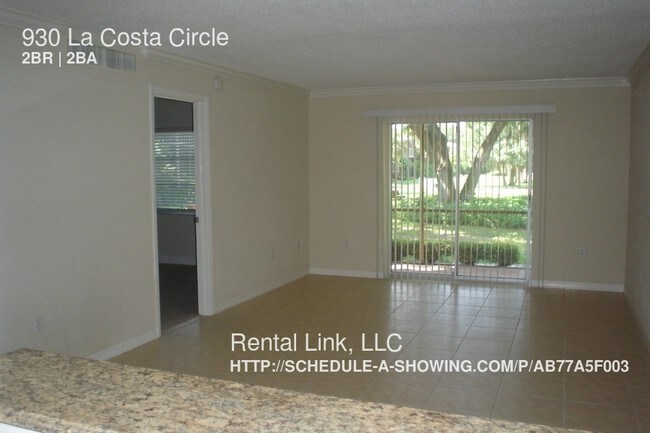 Building Photo - 930 La Costa Cir