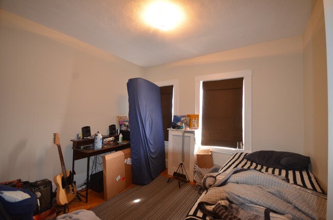 Building Photo - 45 Westland Ave