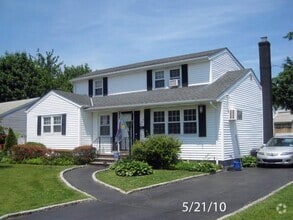 Building Photo - 243 Lee Ave