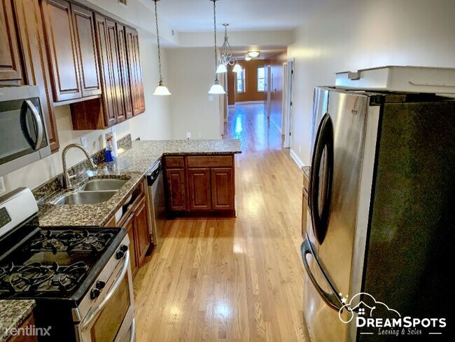 Foto del edificio - 6744 S Merrill Ave