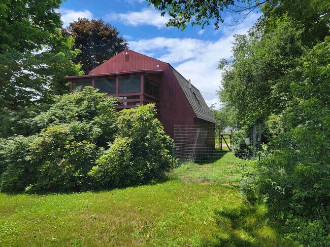 Building Photo - 20 N Rd