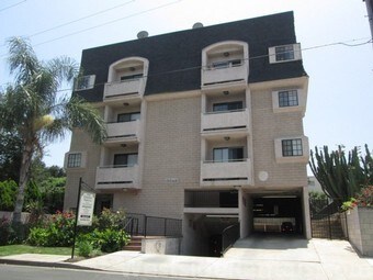 NA - 12046 Emelita St
