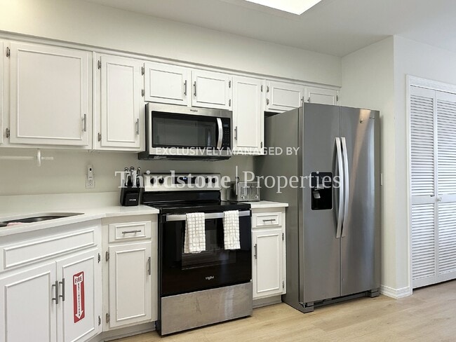Building Photo - 5588 LA MOYA AVE, JACKSONVILLE, FL 32210