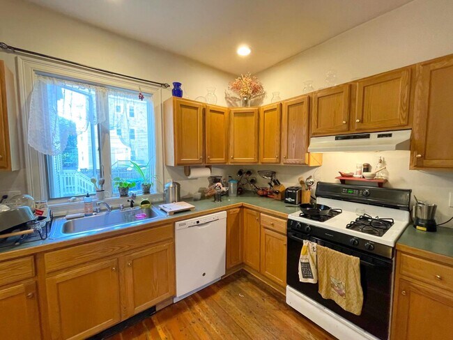 Foto del edificio - 789 Somerville Ave