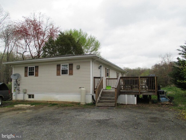 Building Photo - 810 W Mount Harmony Rd