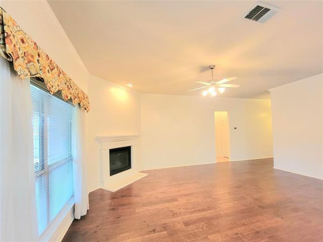 Foto del edificio - 6505 Bluebird Dr