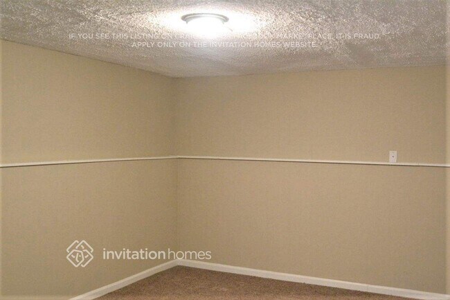 Building Photo - 802 Grindstone Pl SW