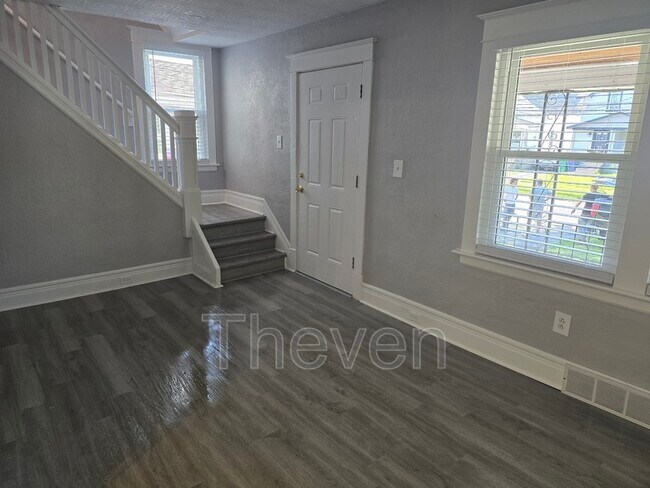 Building Photo - 97 Davidson Ave