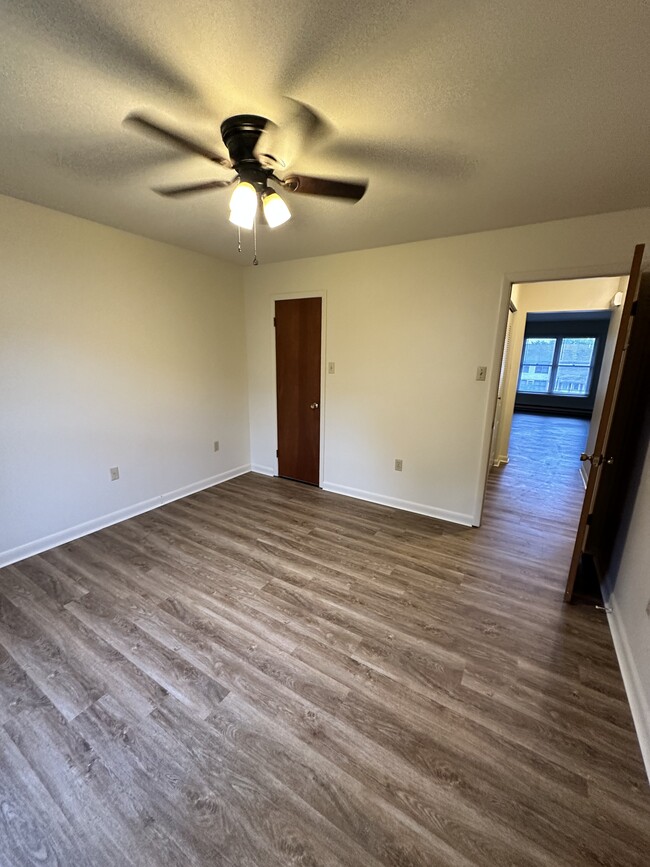 Living Room - 1620 Sycamore Rd