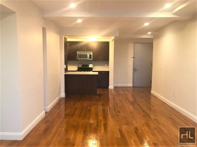 Foto del edificio - 3030 Middletown Rd