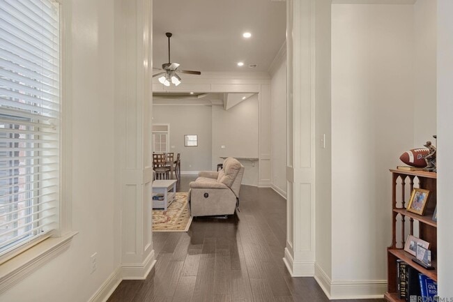 Building Photo - 100 Flora Springs Dr