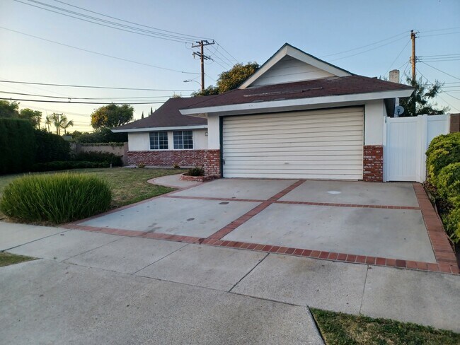 Foto del edificio - 6501 Brad Dr