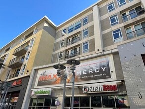 Building Photo - 250 N 1st St