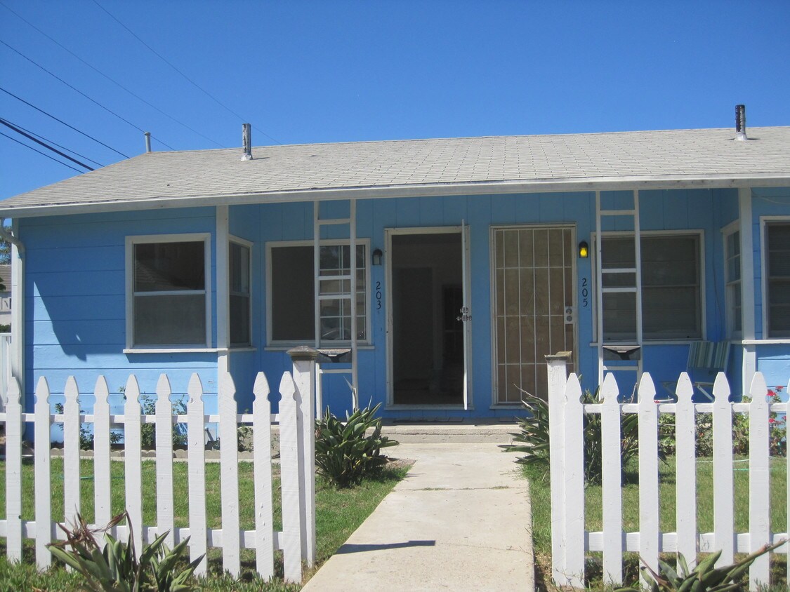 Exterior - 203 Willowbrook Dr