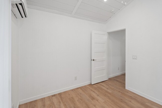 Foto del edificio - 720 Pritchett Ln