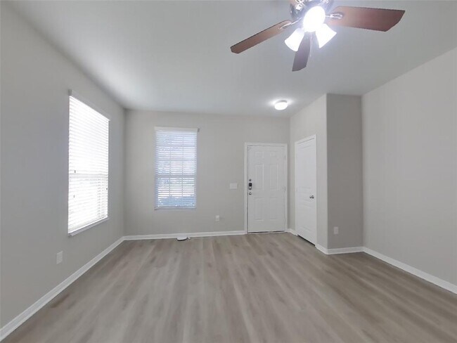 Foto del edificio - 6718 Atlasridge Dr