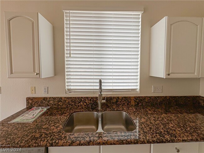 Building Photo - 3027 Paseo Hills Way