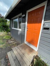 Building Photo - 1932-1934-1934 SW Nebraska St