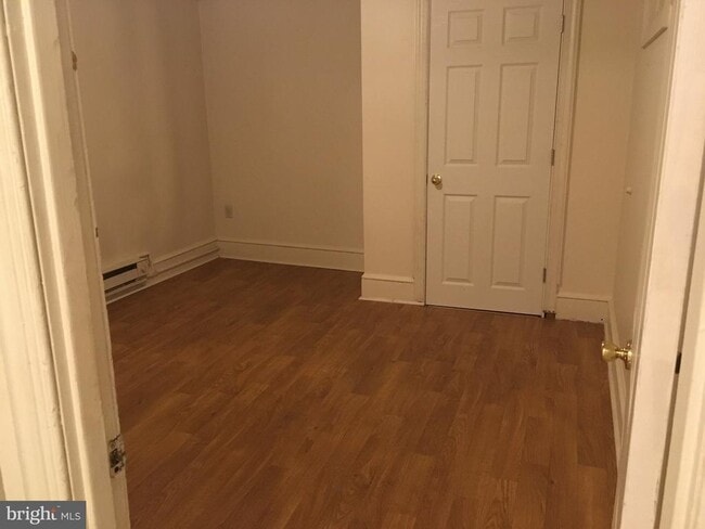 Building Photo - 129 E High St