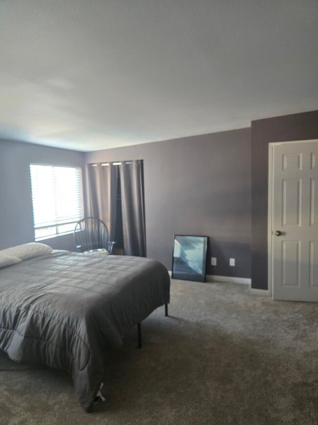 Foto del edificio - 1749 Old Mill Rd