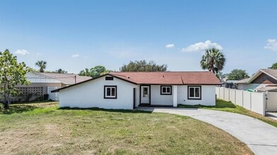 Building Photo - 8705 Tahiti Ln