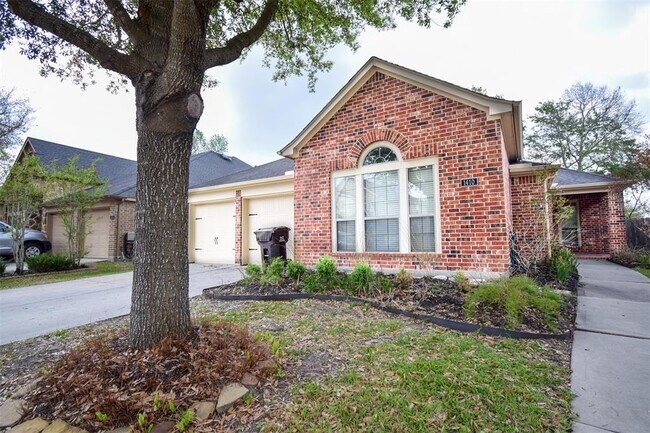 Foto del edificio - 1410 Laura Hills Ln