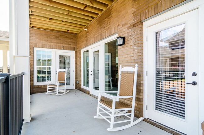 Building Photo - Outer Banks 2 Bd Apartment