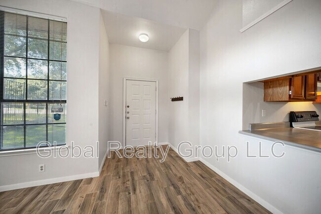 Building Photo - 7523 Corian Park Dr