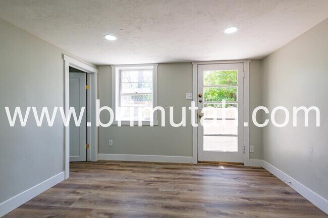 Foto del edificio - 753 Princeton Ave S