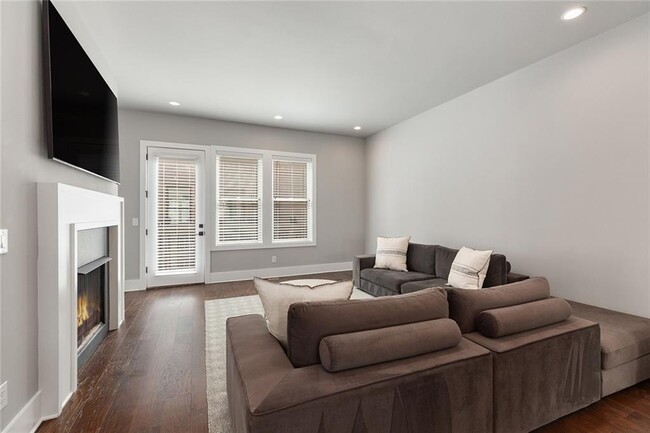 Foto del edificio - 344 Gibson St SE
