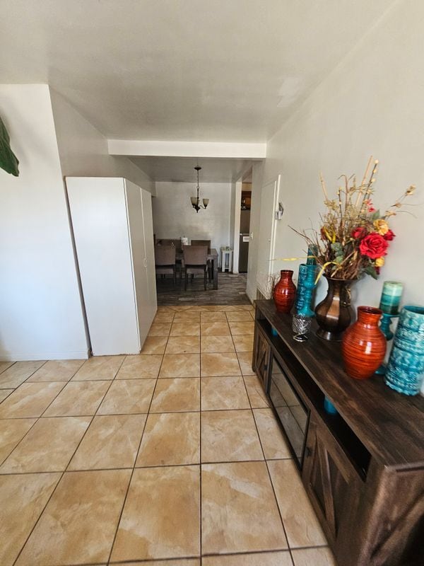 Foto del edificio - 6623 Almeria Ave