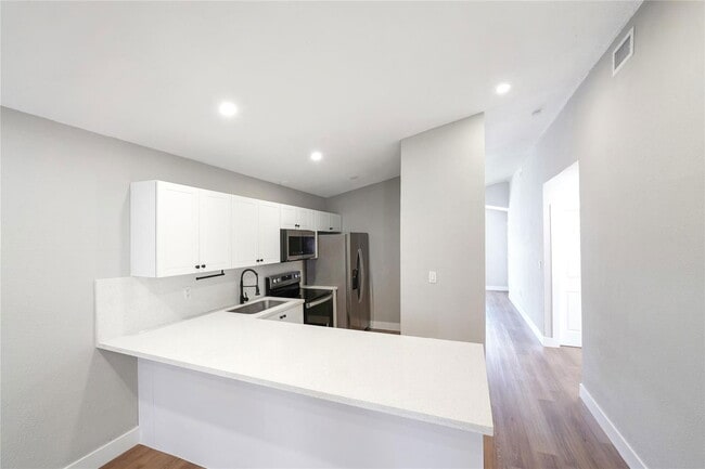 Foto del edificio - 2769 W 74th Terrace