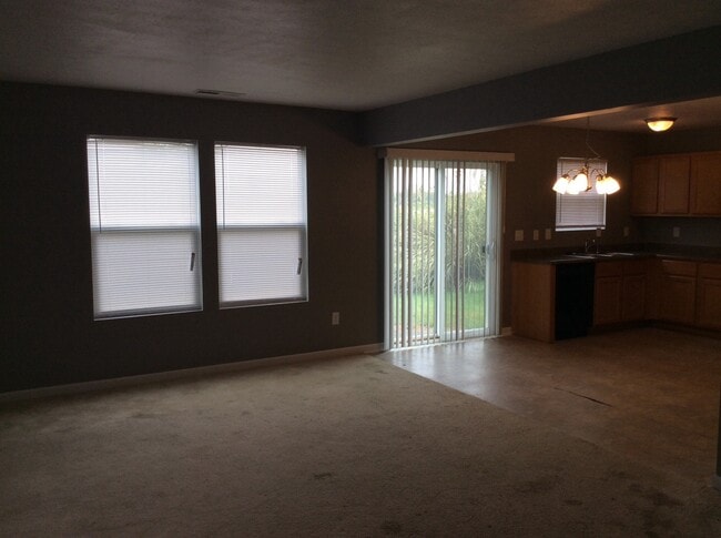 Building Photo - 4 BR home in Franklin, Indiana