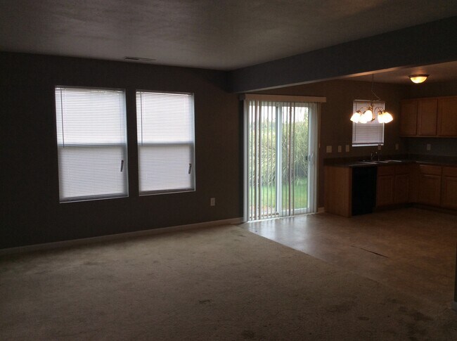 Foto del edificio - 4 BR home in Franklin, Indiana