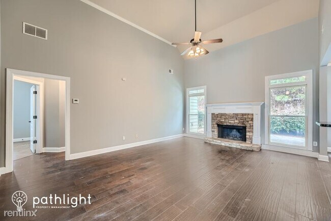 Building Photo - 4 br, 3 bath House - 185 Mountain Vista Bo...