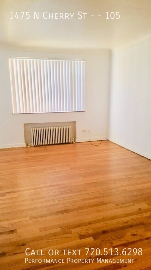 Foto del edificio - 1475 N Cherry St