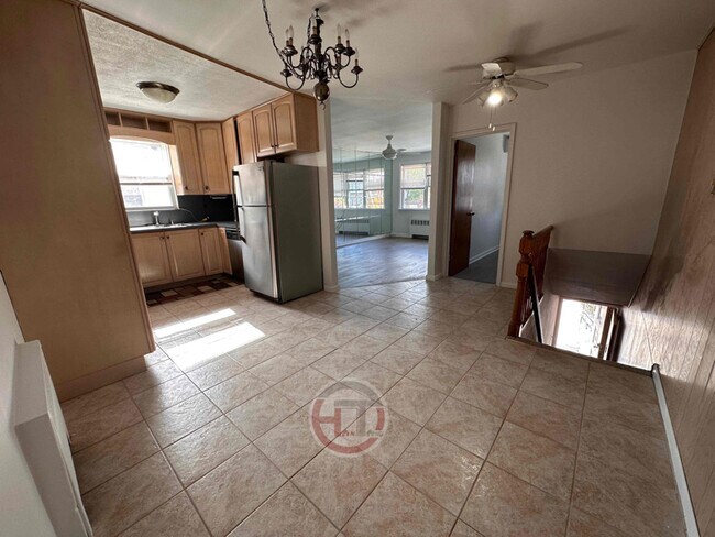 Building Photo - 1520 Kennellworth Pl