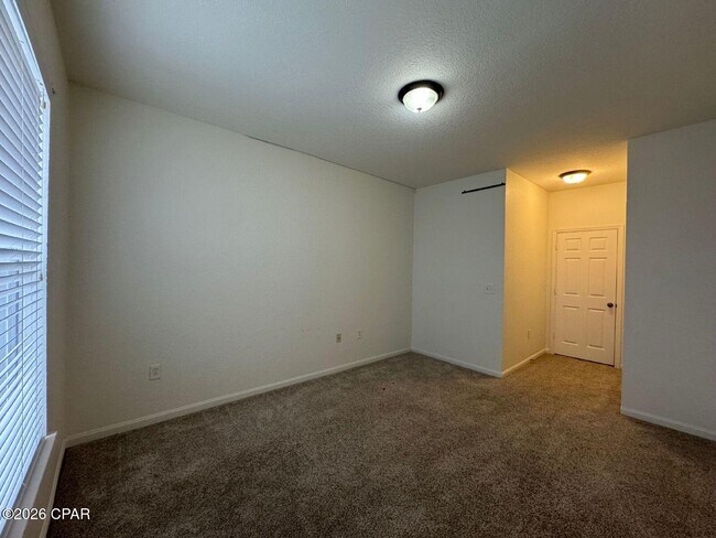 Foto del edificio - 1003 Baldwin Rowe Cir