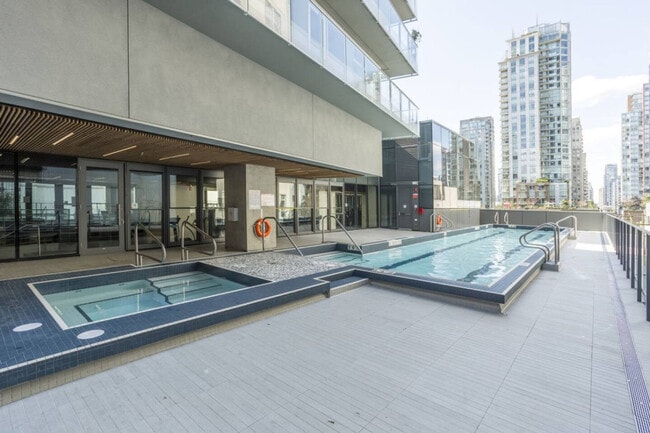 Photo du bâtiment - 777 Richards St