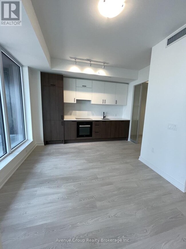 Building Photo - 1 Quarrington Lane