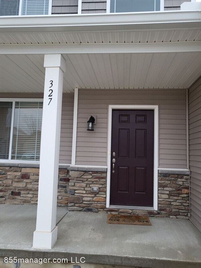 Building Photo - 4 br, 2.5 bath House - 327 Hidden River East