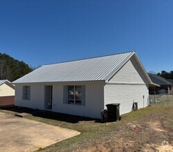 Building Photo - 407 Beauregard Circle