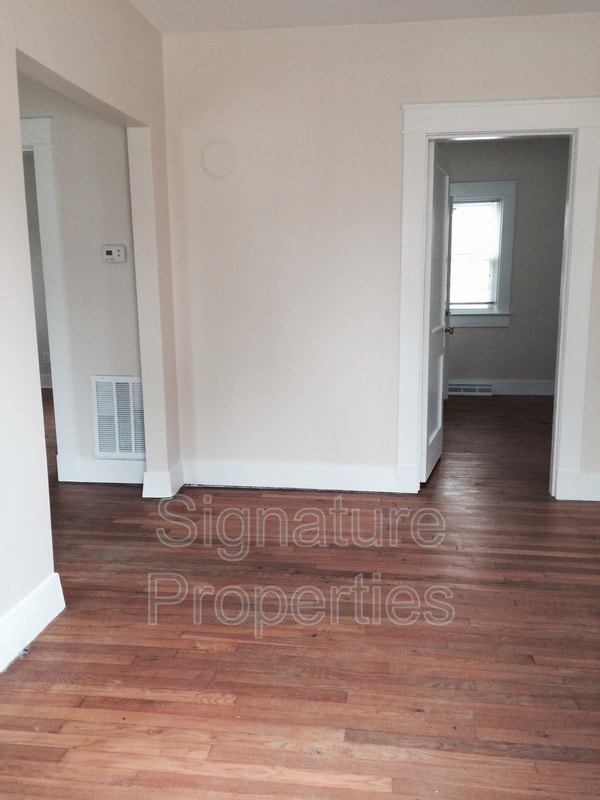 Building Photo - 2108 Willow St