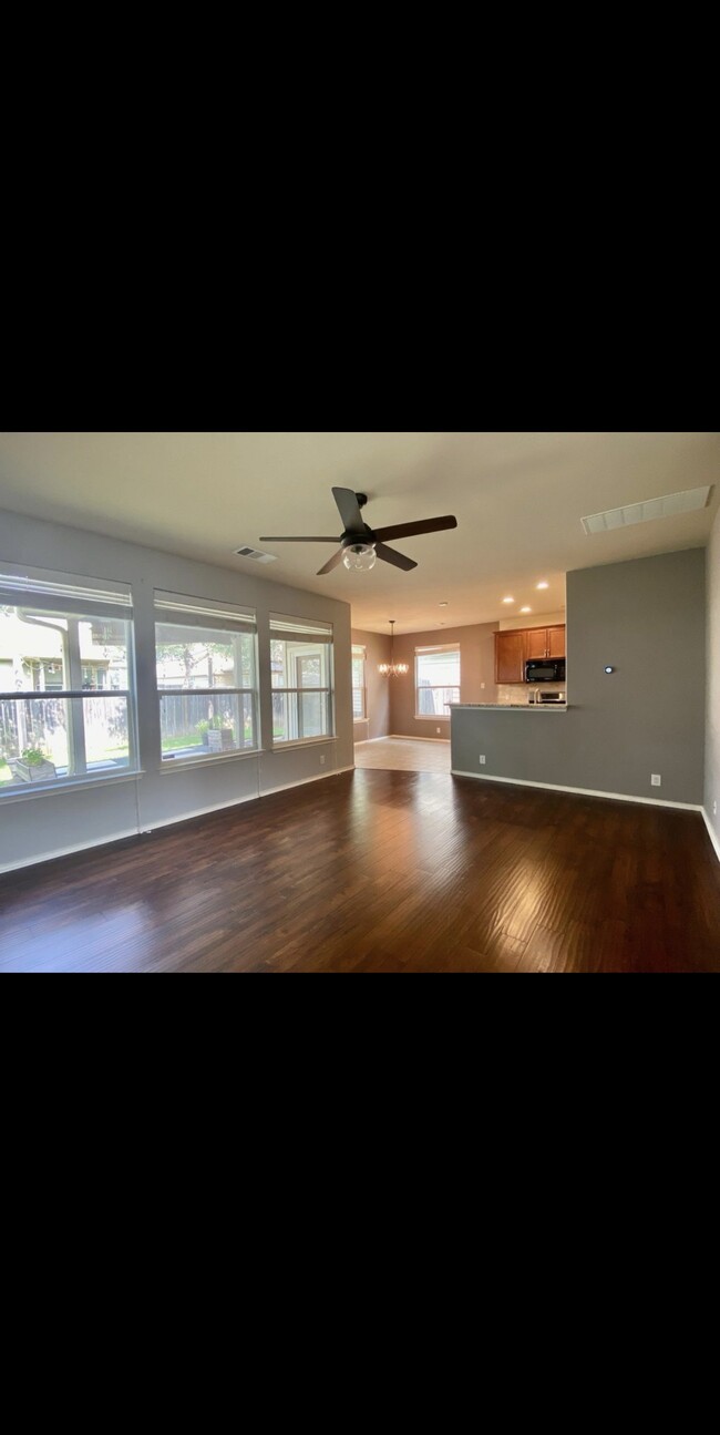 Building Photo - 8800 Wood Stork Dr
