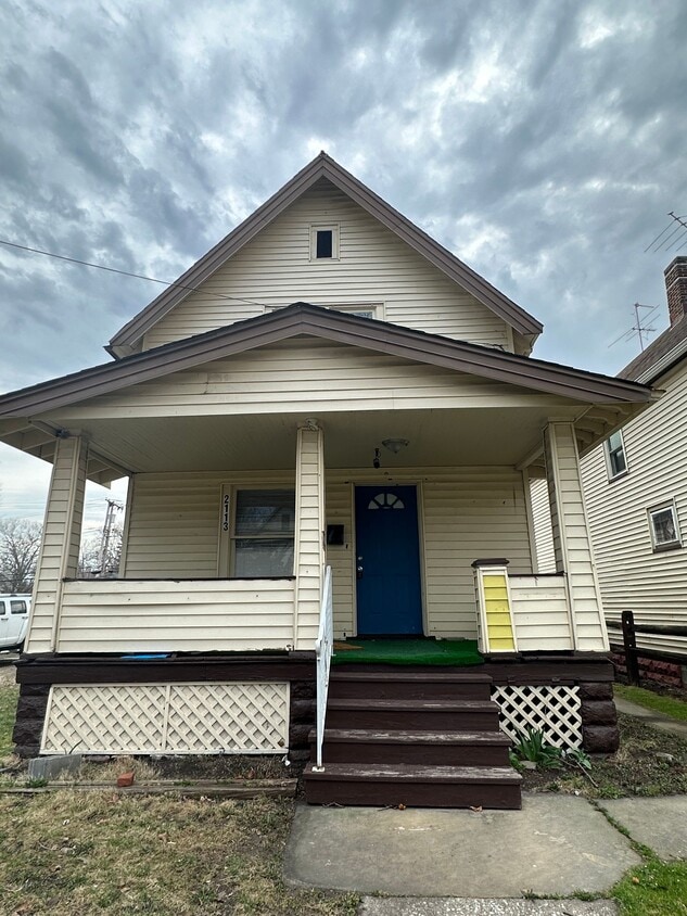 2113 W 85th St, Cleveland, OH 44102 Townhome Rentals in Cleveland OH