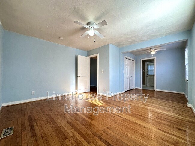 Building Photo - 7744 Castleton Pl