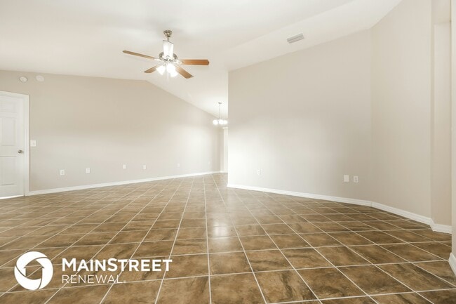 Building Photo - 7943 Indian Heights Dr