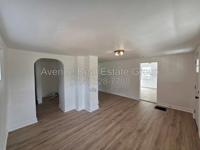Building Photo - 7721 W Ranken Ave