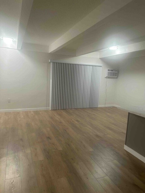 Foto del edificio - 1640 N Hobart Blvd